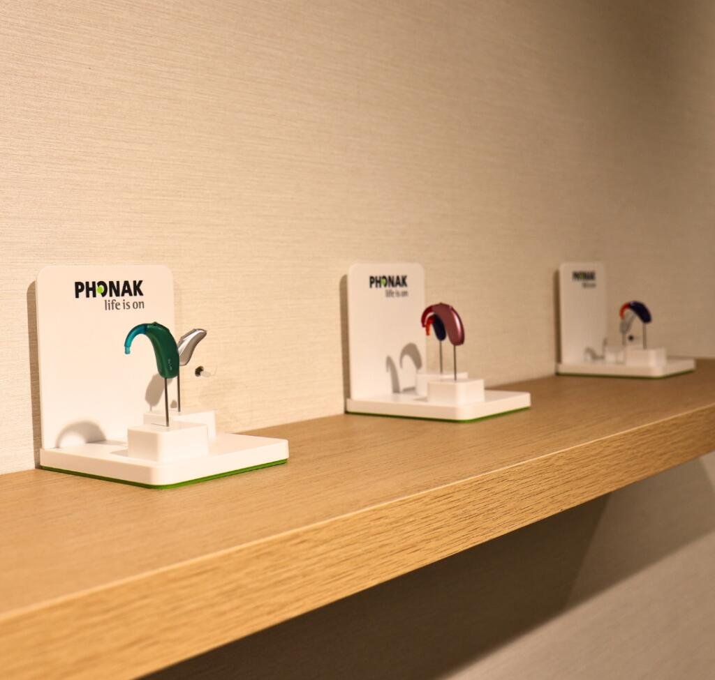 Phonak gehoorapparaat display - hoorapparatuur bij Hoorcentrum Westland 's-Gravenzande